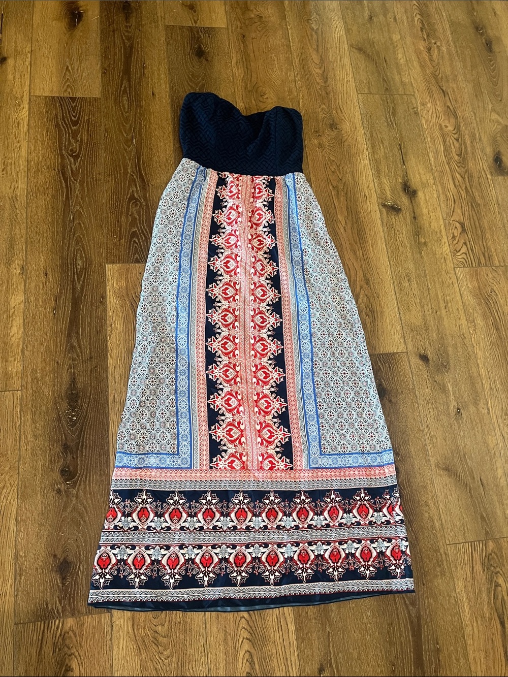 Juniors strapless dress
